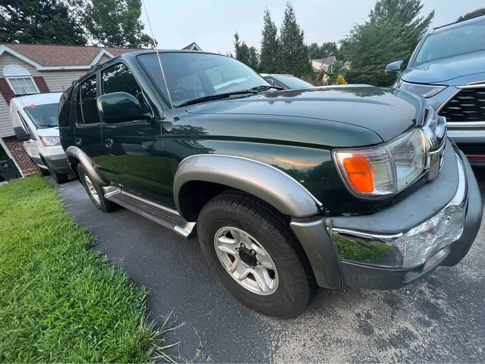 2002 Toyota 4Runner 3rd Gen - Image 5 of 13