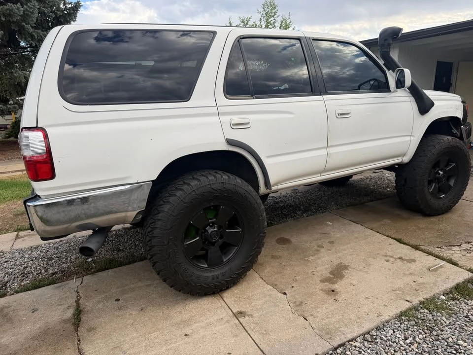 2002 Toyota 4Runner 3rd Gen - Image 9 of 14