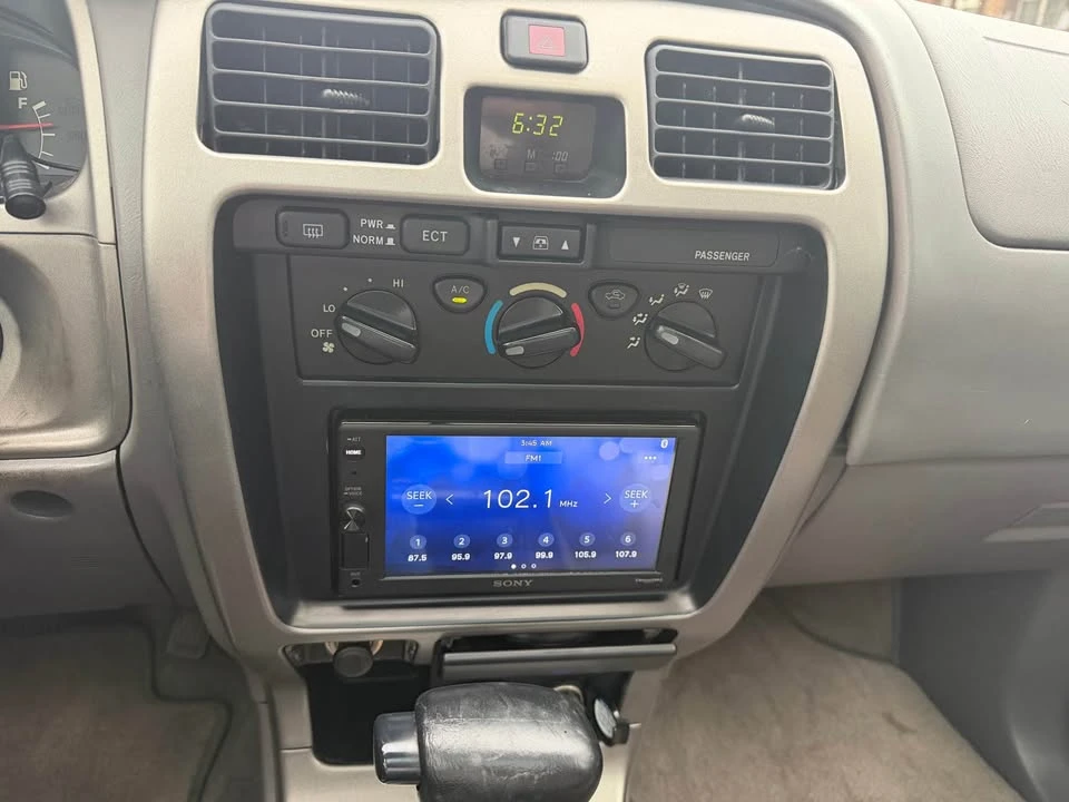 2002 Toyota 4Runner 3rd Gen - Image 8 of 9