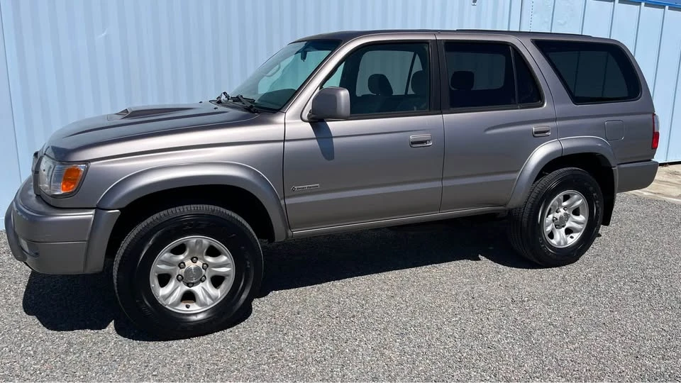 2002 Toyota 4Runner 3rd Gen - Image 4 of 12