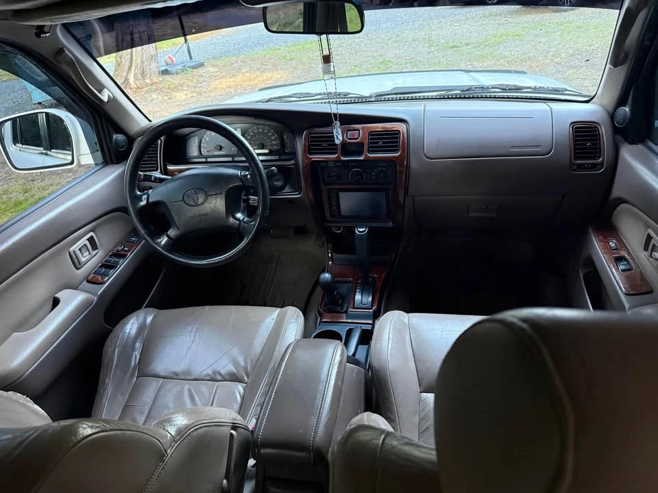 2002 Toyota 4Runner 3rd Gen - Image 5 of 10