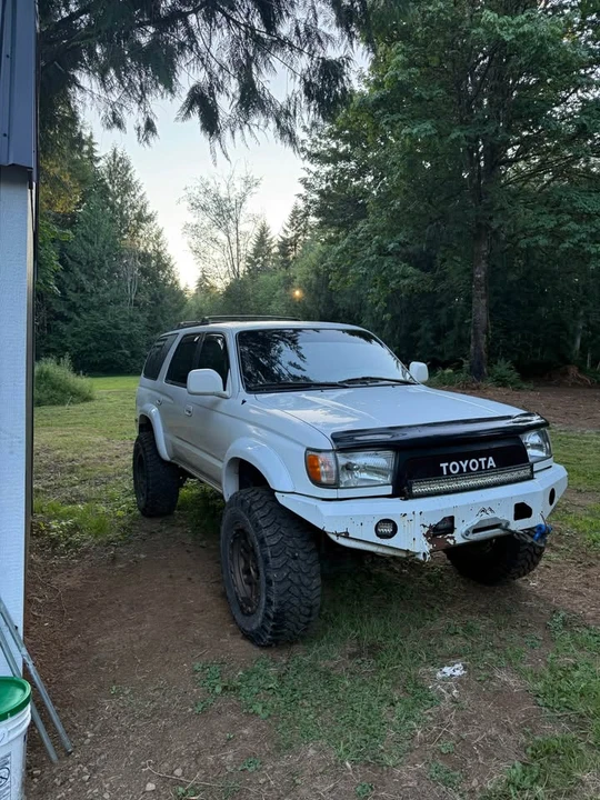 2002 Toyota 4Runner 3rd Gen - Image 2 of 10