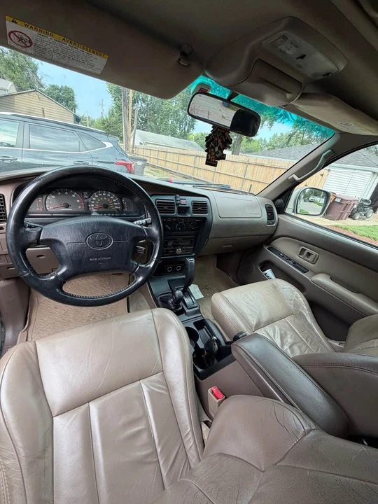 2002 Toyota 4Runner 3rd Gen - Image 8 of 9