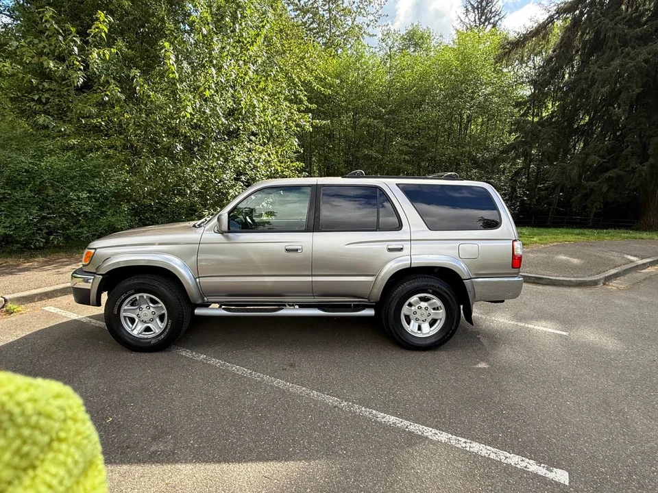 2002 Toyota 4Runner 3rd Gen - Image 2 of 14