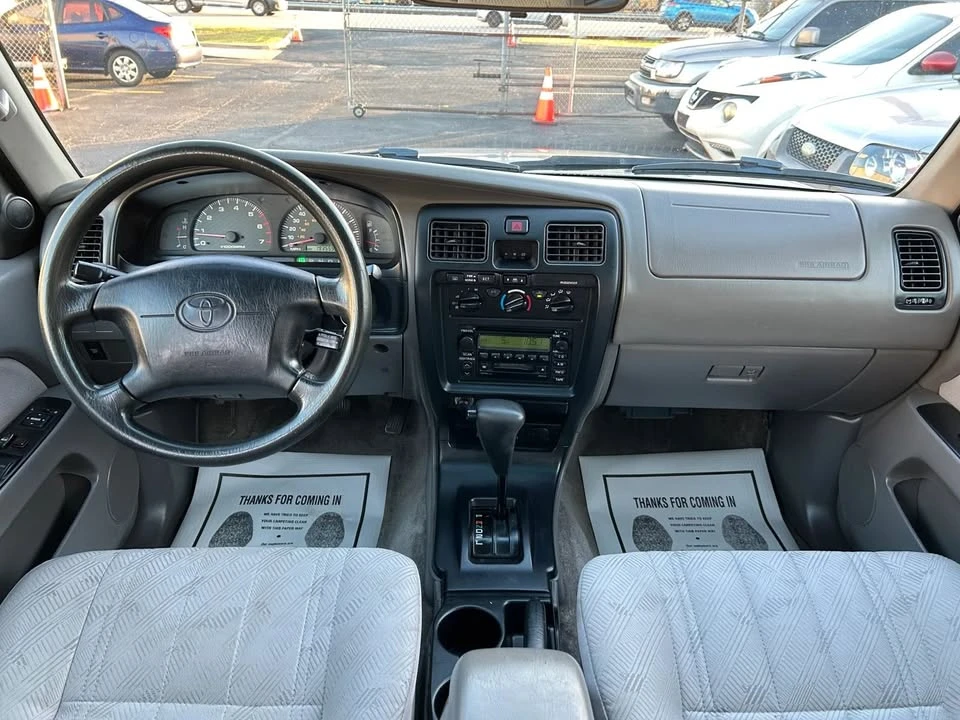 2002 Toyota 4Runner 3rd Gen - Image 9 of 20