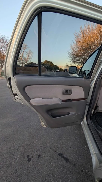 2002 Toyota 4Runner 3rd Gen - Image 10 of 17