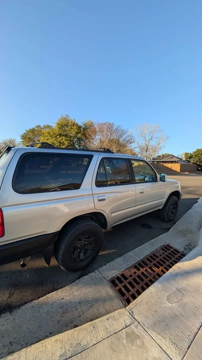 2002 Toyota 4Runner 3rd Gen - Image 3 of 17