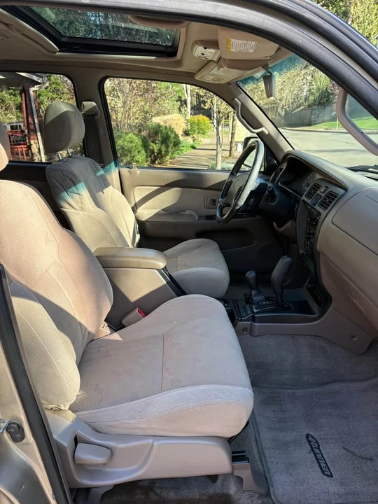 2002 Toyota 4Runner 3rd Gen - Image 5 of 9