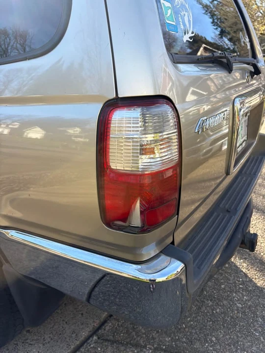 2002 Toyota 4Runner 3rd Gen - Image 8 of 9