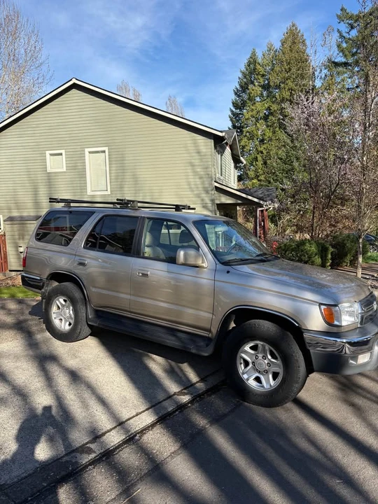 2002 Toyota 4Runner 3rd Gen - Image 2 of 9