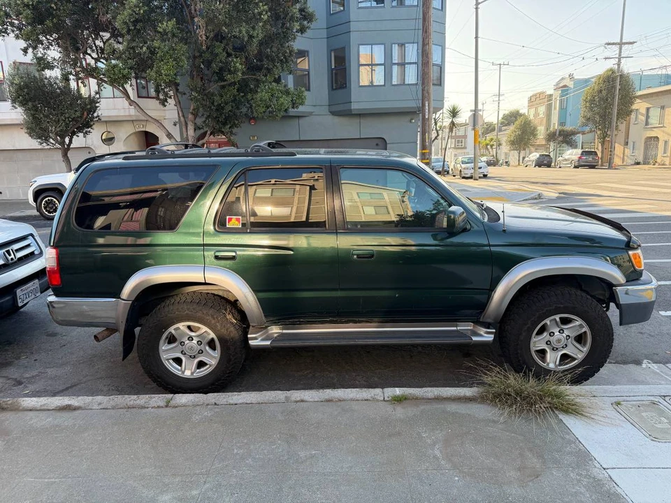 2002 Toyota 4Runner 3rd Gen - Image 3 of 7