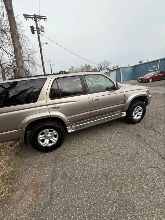 2002 Toyota 4Runner 3rd Gen - Image 5 of 15
