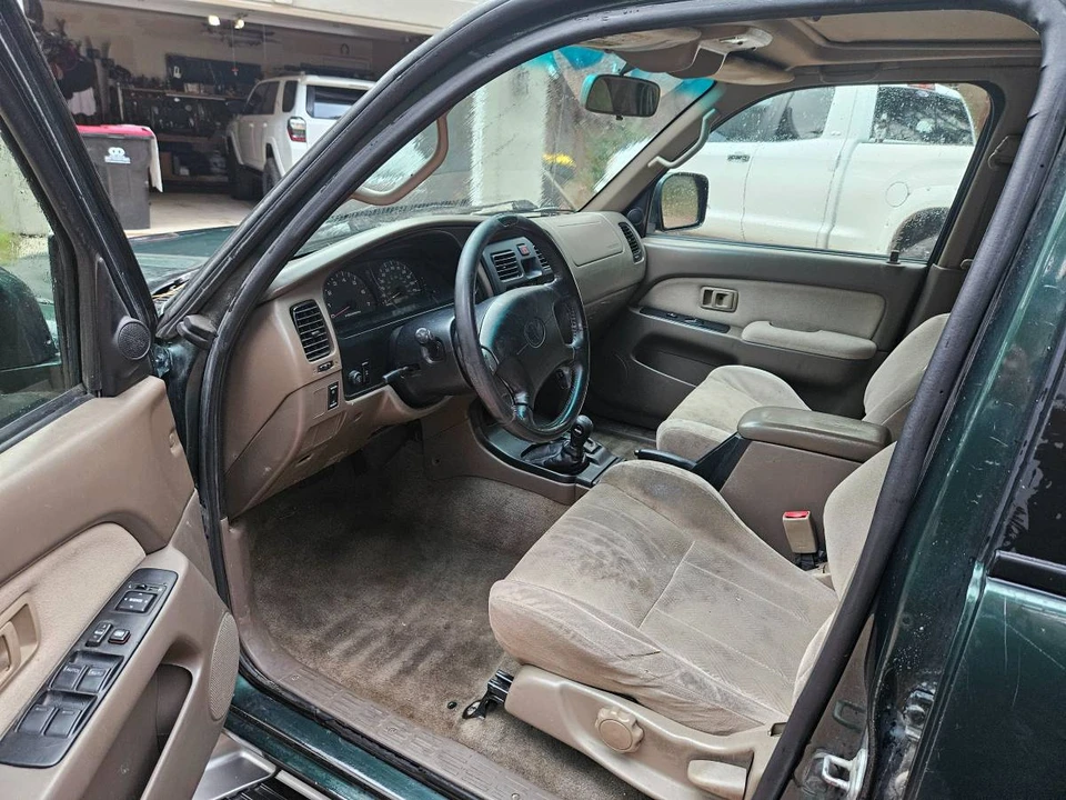 2002 Toyota 4Runner 3rd Gen - Image 8 of 16