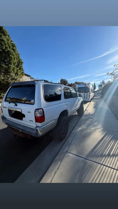 2002 Toyota 4Runner 3rd Gen - Image 2 of 2