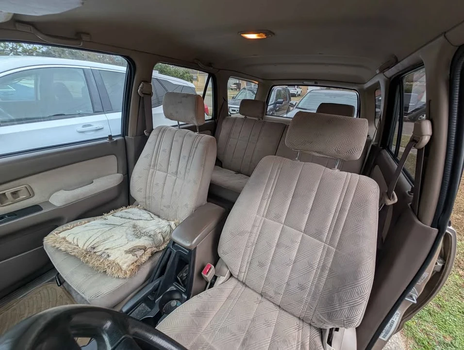 2002 Toyota 4Runner 3rd Gen - Image 9 of 12