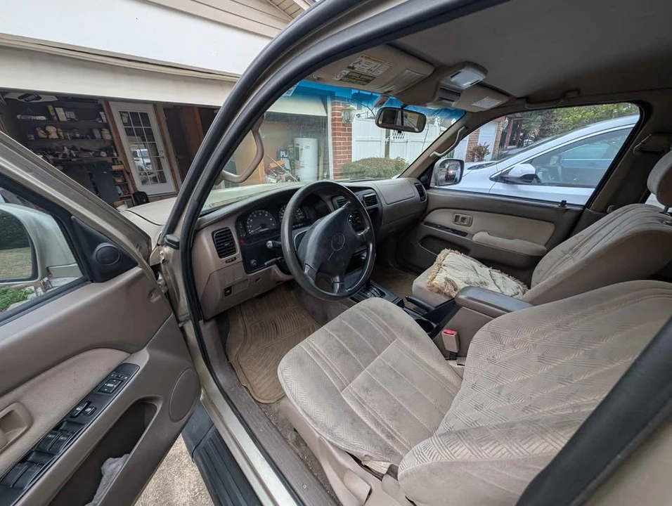 2002 Toyota 4Runner 3rd Gen - Image 8 of 12