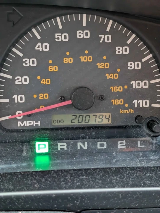 2002 Toyota 4Runner 3rd Gen - Image 10 of 12