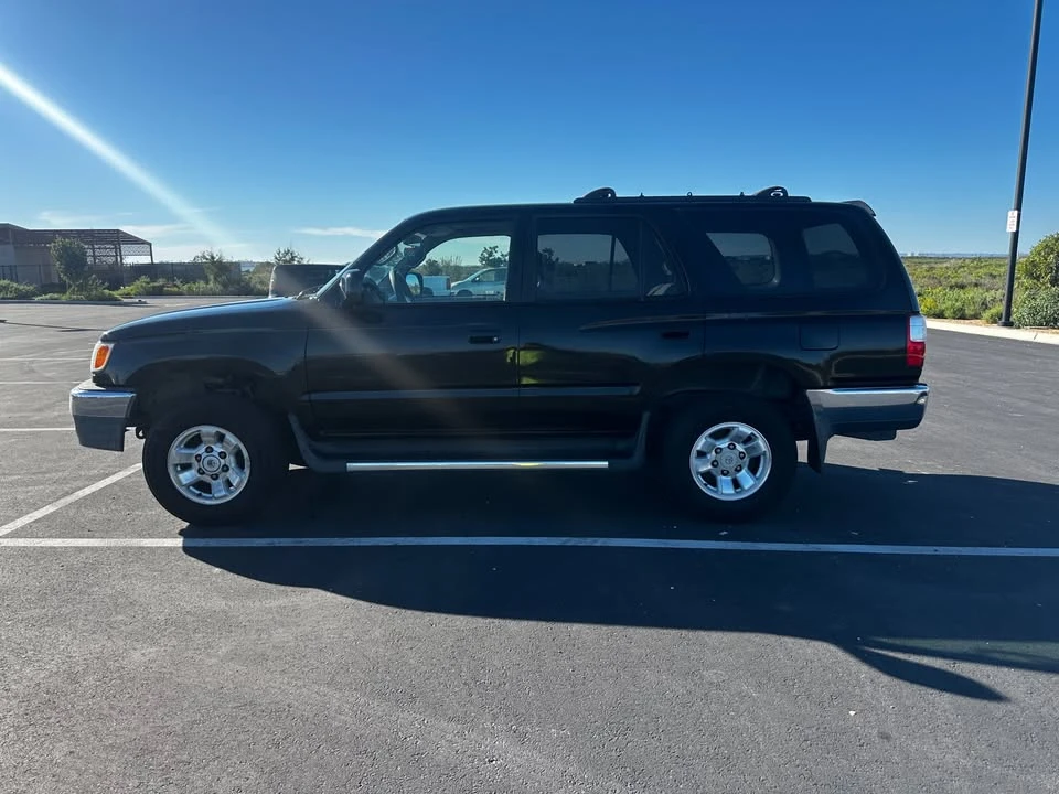 2002 Toyota 4Runner 3rd Gen - Image 3 of 15