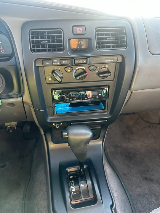 2002 Toyota 4Runner 3rd Gen - Image 11 of 15