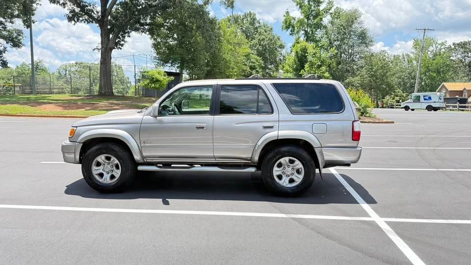 2002 Toyota 4Runner 3rd Gen - Image 3 of 15