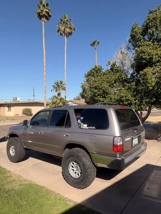 2002 Toyota 4Runner 3rd Gen - Image 3 of 7