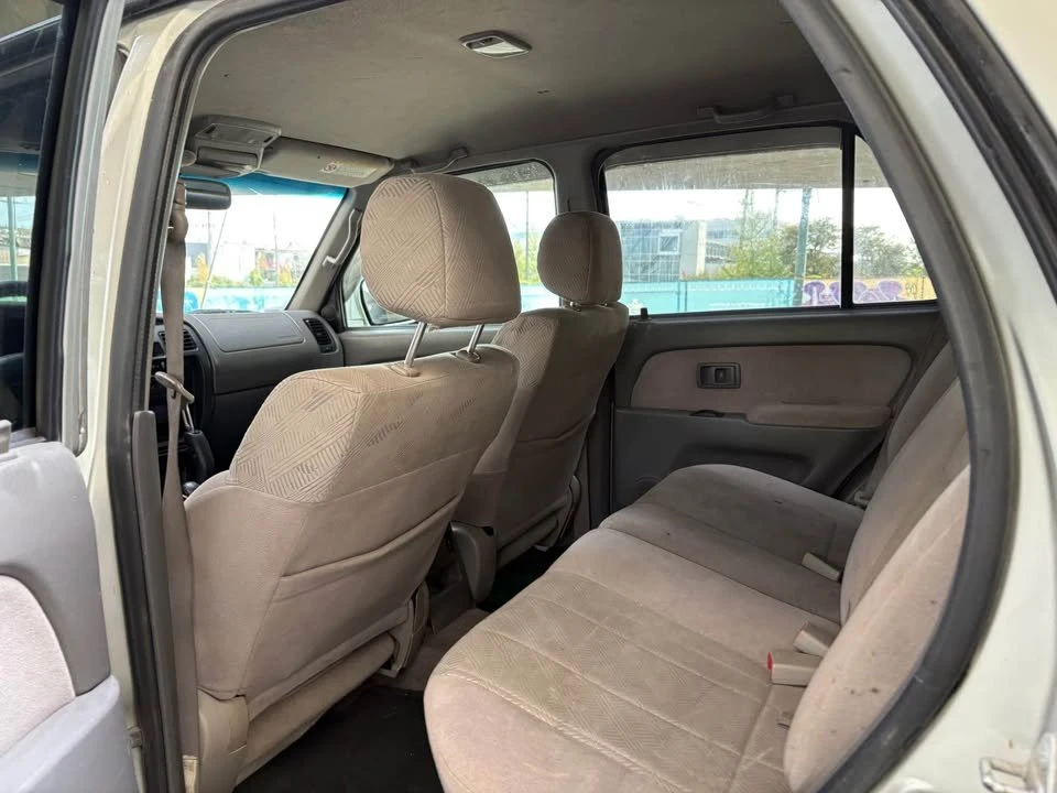 2002 Toyota 4Runner 3rd Gen - Image 13 of 19