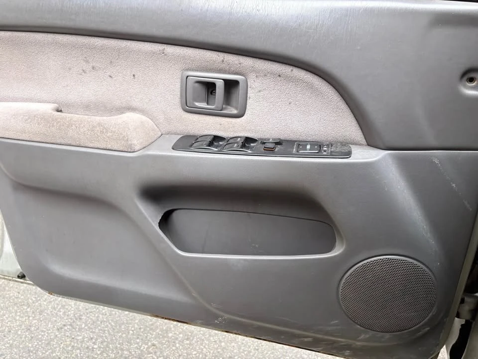 2002 Toyota 4Runner 3rd Gen - Image 9 of 19
