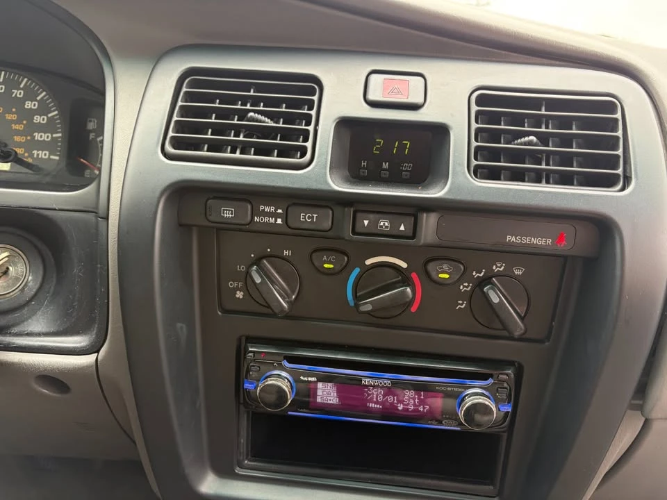 2002 Toyota 4Runner 3rd Gen - Image 11 of 17