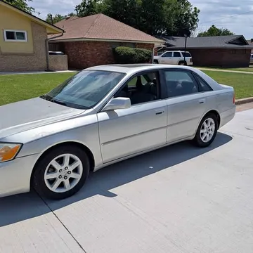 2002 Toyota Avalon XLS Sedan 4D
