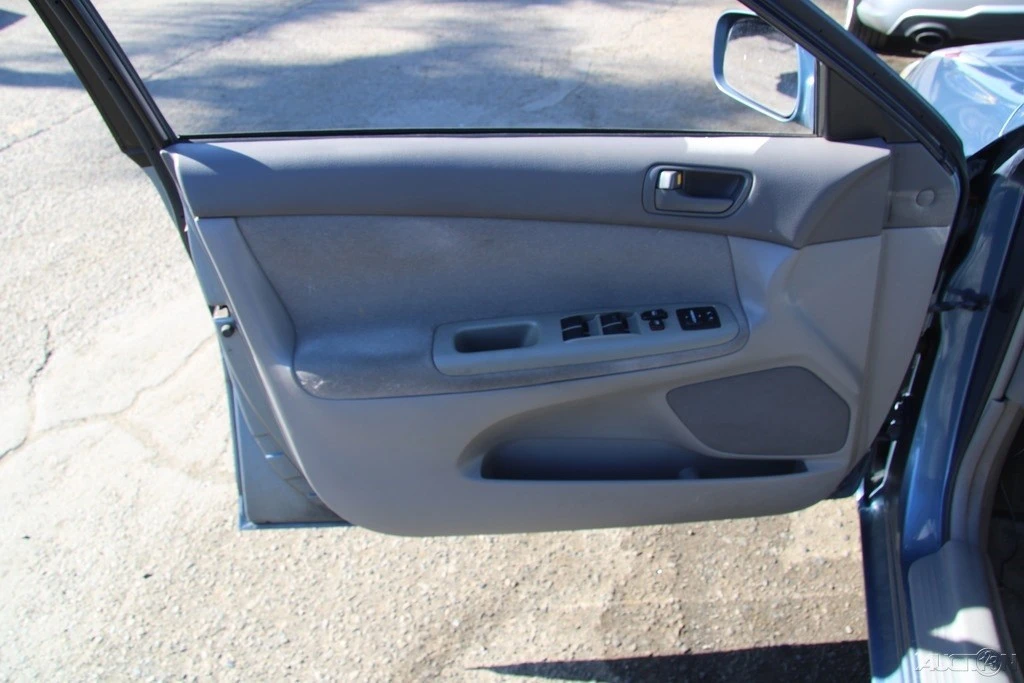 2002 Toyota Camry 5th Gen - Image 10 of 21