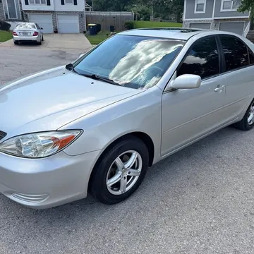 2002 Toyota Camry LE Sedan 4D