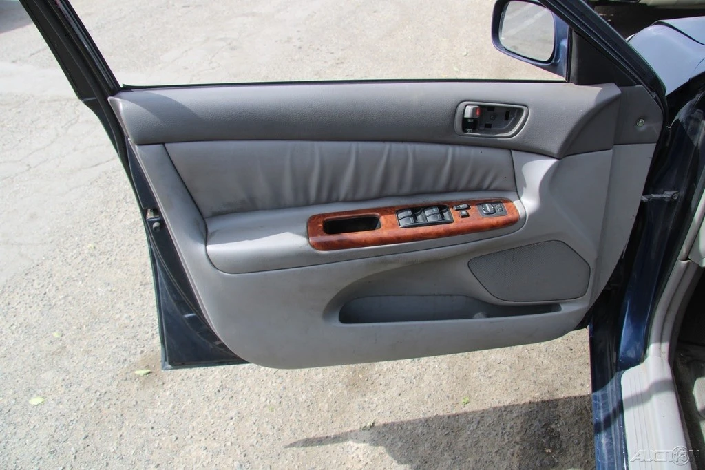 2002 Toyota Camry 5th Gen - Image 13 of 21