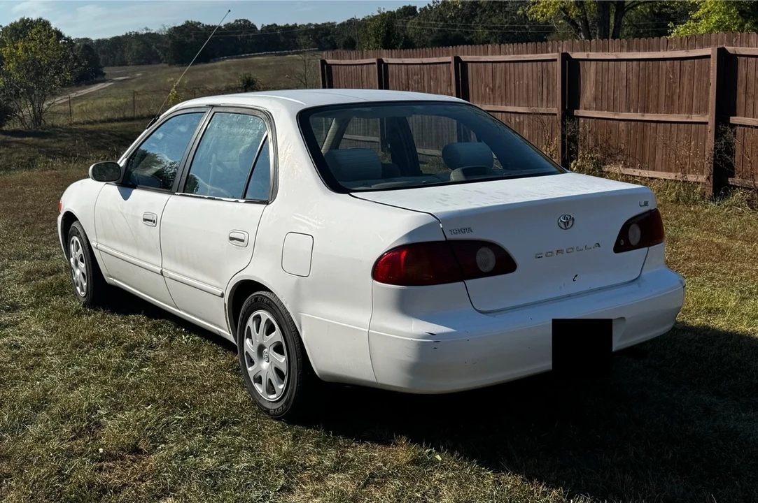 2002 Toyota Corolla 8th Gen - Image 2 of 12
