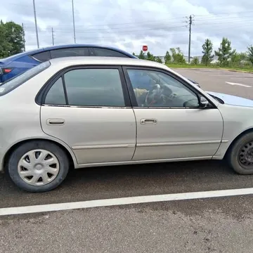 2002 Toyota Corolla CE Sedan
