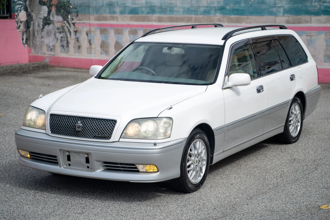2002 Toyota Crown 11th Gen - Image 3 of 31