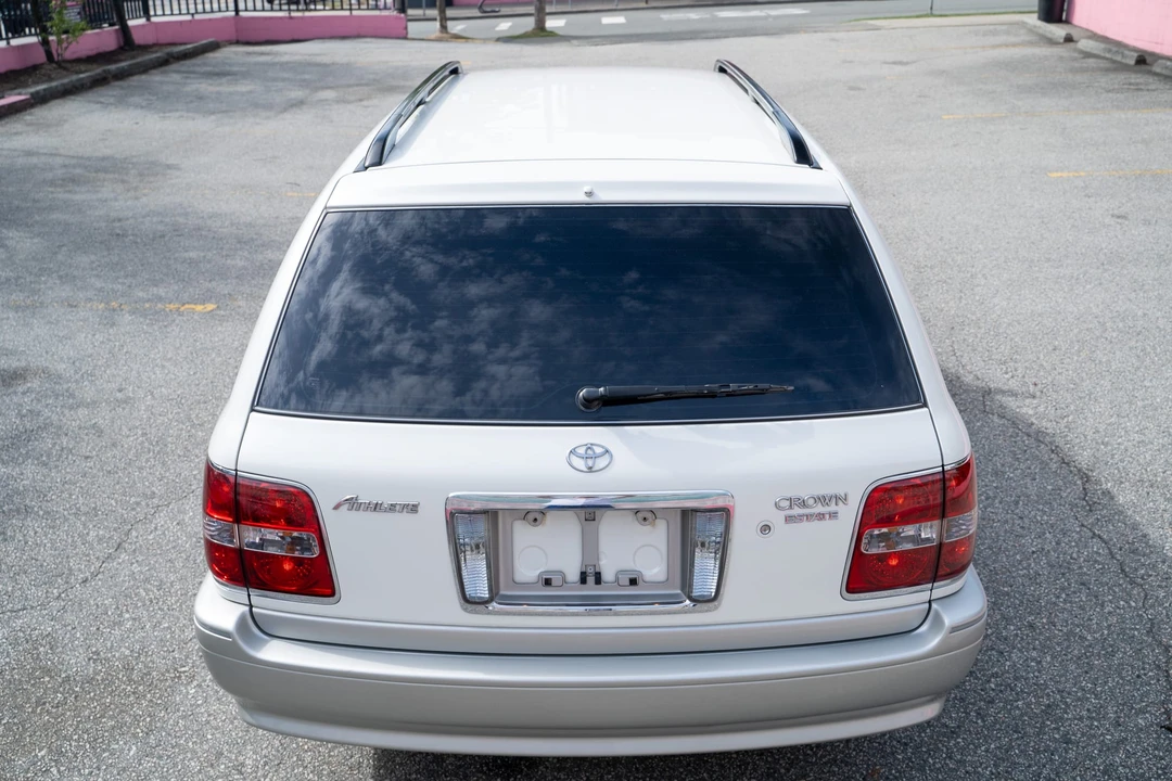 2002 Toyota Crown 11th Gen - Image 13 of 31