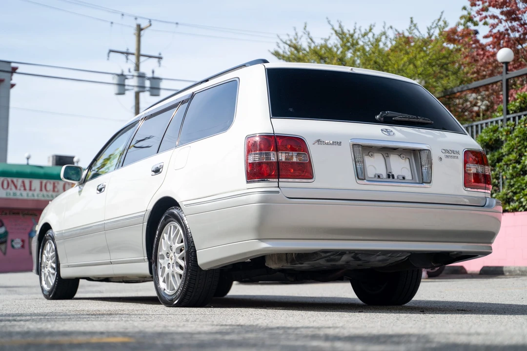 2002 Toyota Crown 11th Gen - Image 10 of 31
