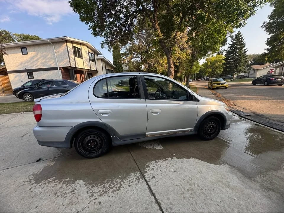 2002 Toyota Echo - Image 4 of 10