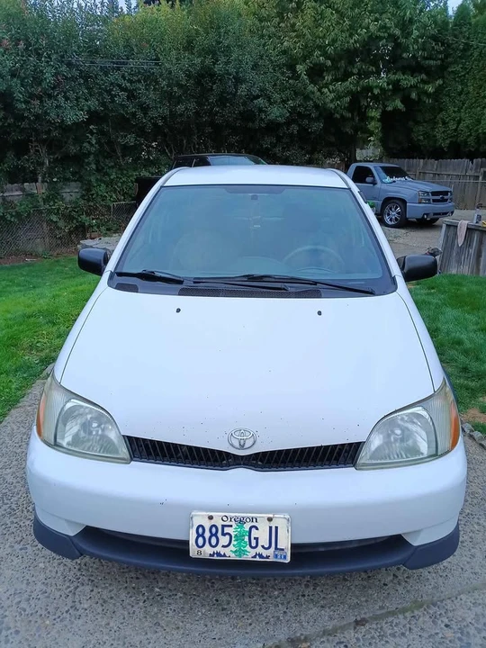 2002 Toyota Echo - Image 3 of 11