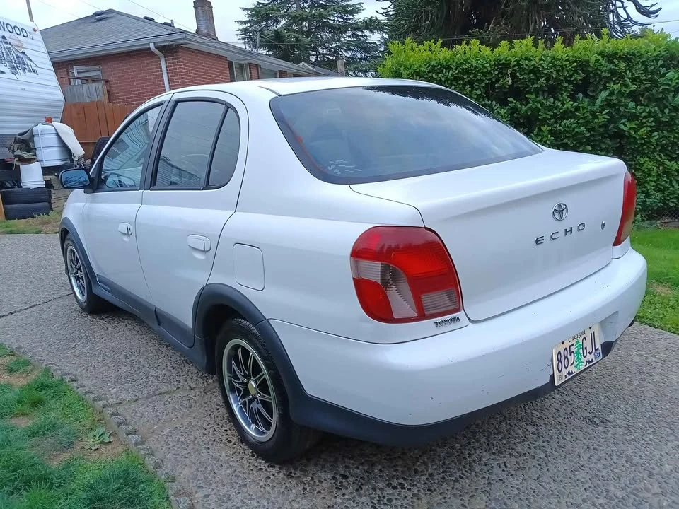 2002 Toyota Echo - Image 6 of 11