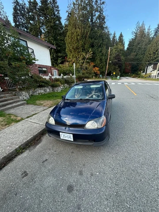 2002 Toyota Echo - Image 2 of 4