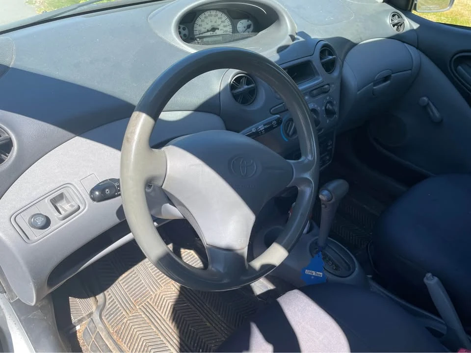 2002 Toyota Echo - Image 4 of 6