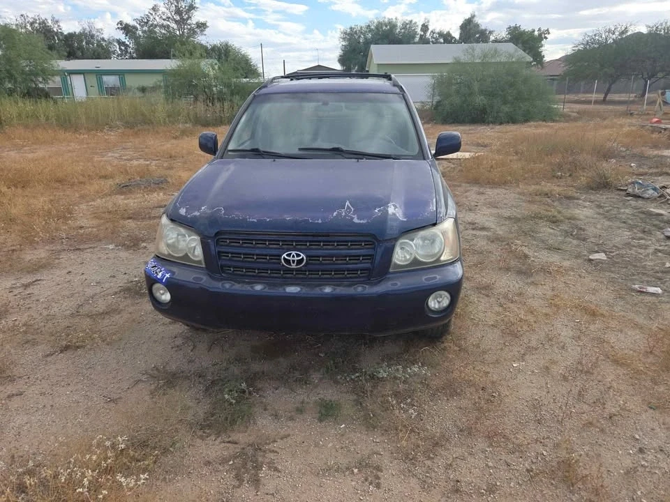 2002 Toyota Highlander - Image 2 of 4