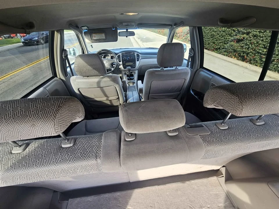 2002 Toyota Highlander - Image 9 of 11