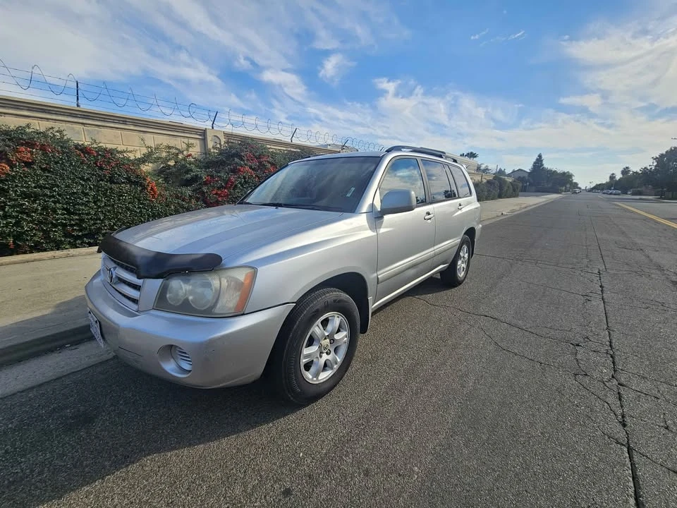 2002 Toyota Highlander - Image 4 of 11