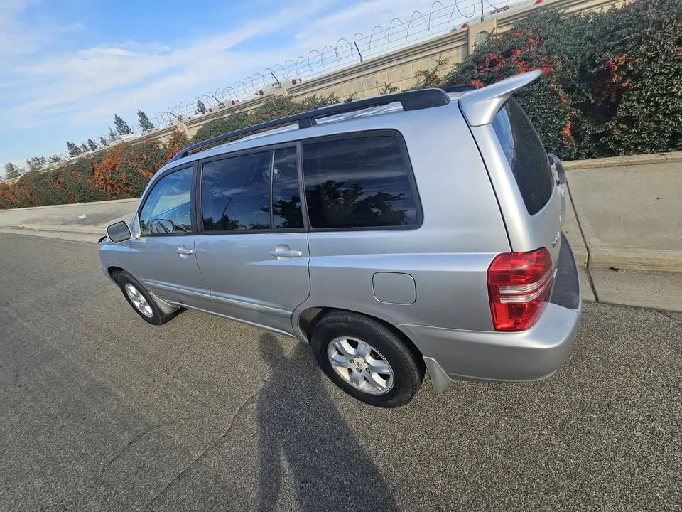 2002 Toyota Highlander - Image 5 of 11