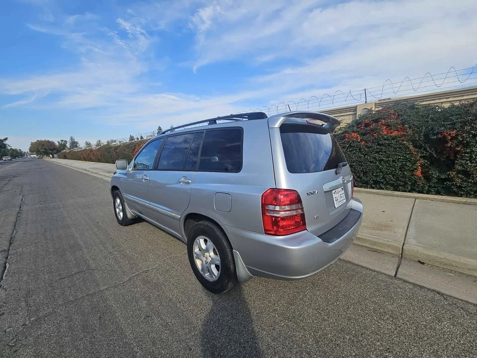 2002 Toyota Highlander - Image 7 of 11
