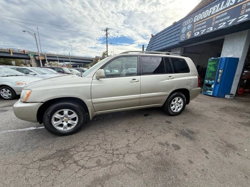 2002 Toyota Highlander - Image 7 of 12