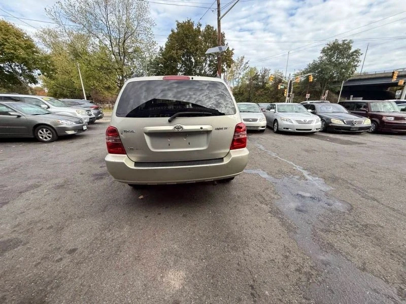 2002 Toyota Highlander - Image 12 of 12