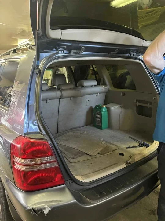 2002 Toyota Highlander - Image 8 of 10